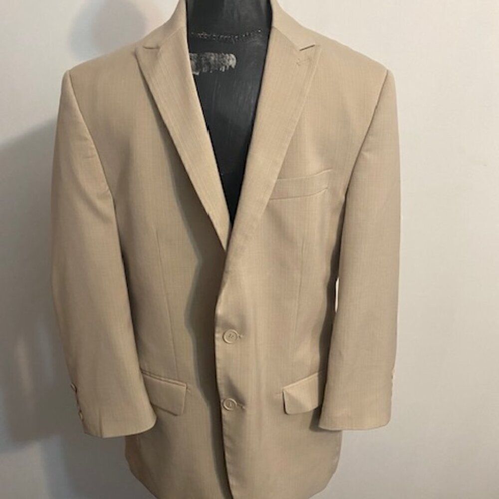 Lineage Tan 3 front pockets blazer, size 42R